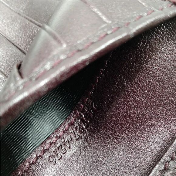 Gucci Burgundy Bifold Wallet Guccissima Lovely Heart French Flap Compact Wallet - Picture 7 of 8